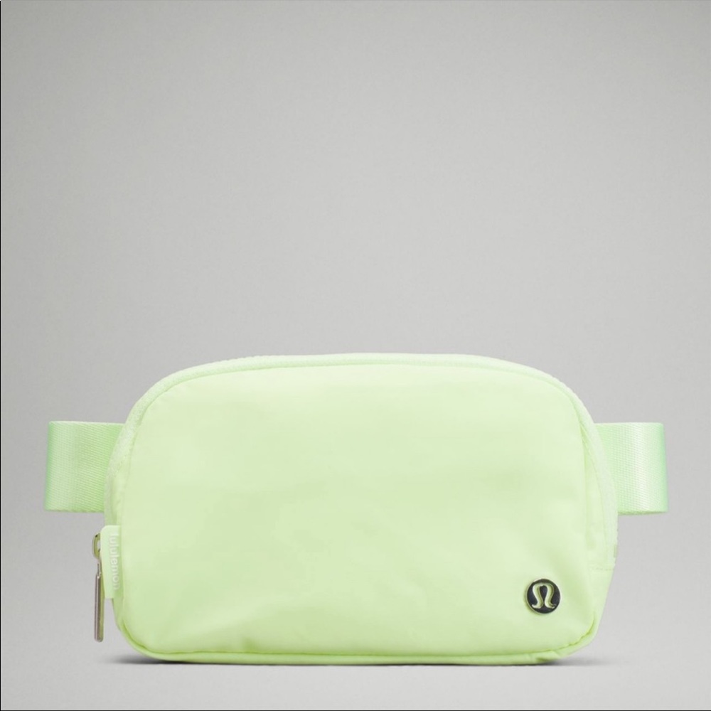 🍋Lululemon Everywhere Belt Bag Extended Strap in Faded Zap - Picture 1 of 9